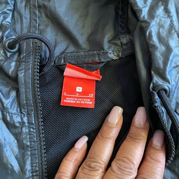 Nike Black and White Windbreaker Jacket - Picture 3 of 7